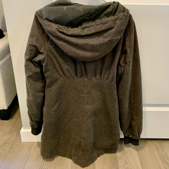 Community S/M Jacket - Picture 2 of 3